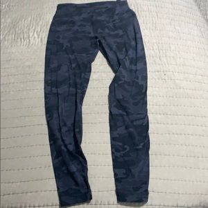 EUC Lululemon Align Camo Multi Gray Legging Size 8